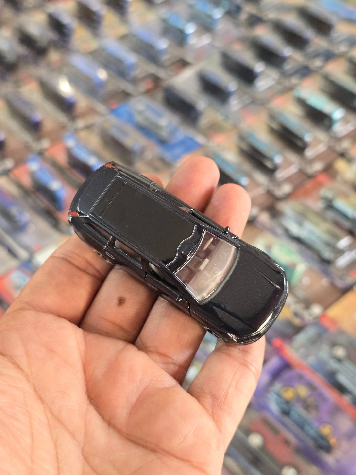 Majorette Volvo EX90 - Black (Uncarded) - Kinder Logs
