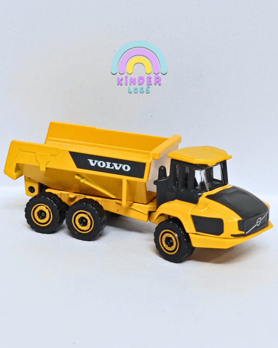 Majorette Volvo Hauler A60H (Uncarded - New) - Kinder Logs