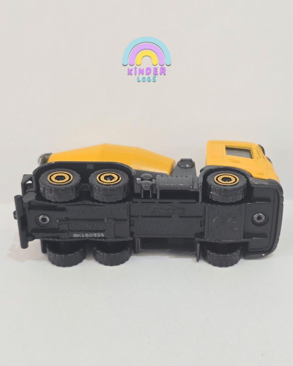 Majorette Volvo Truck - FMX Mixer (Uncarded) - Kinder Logs