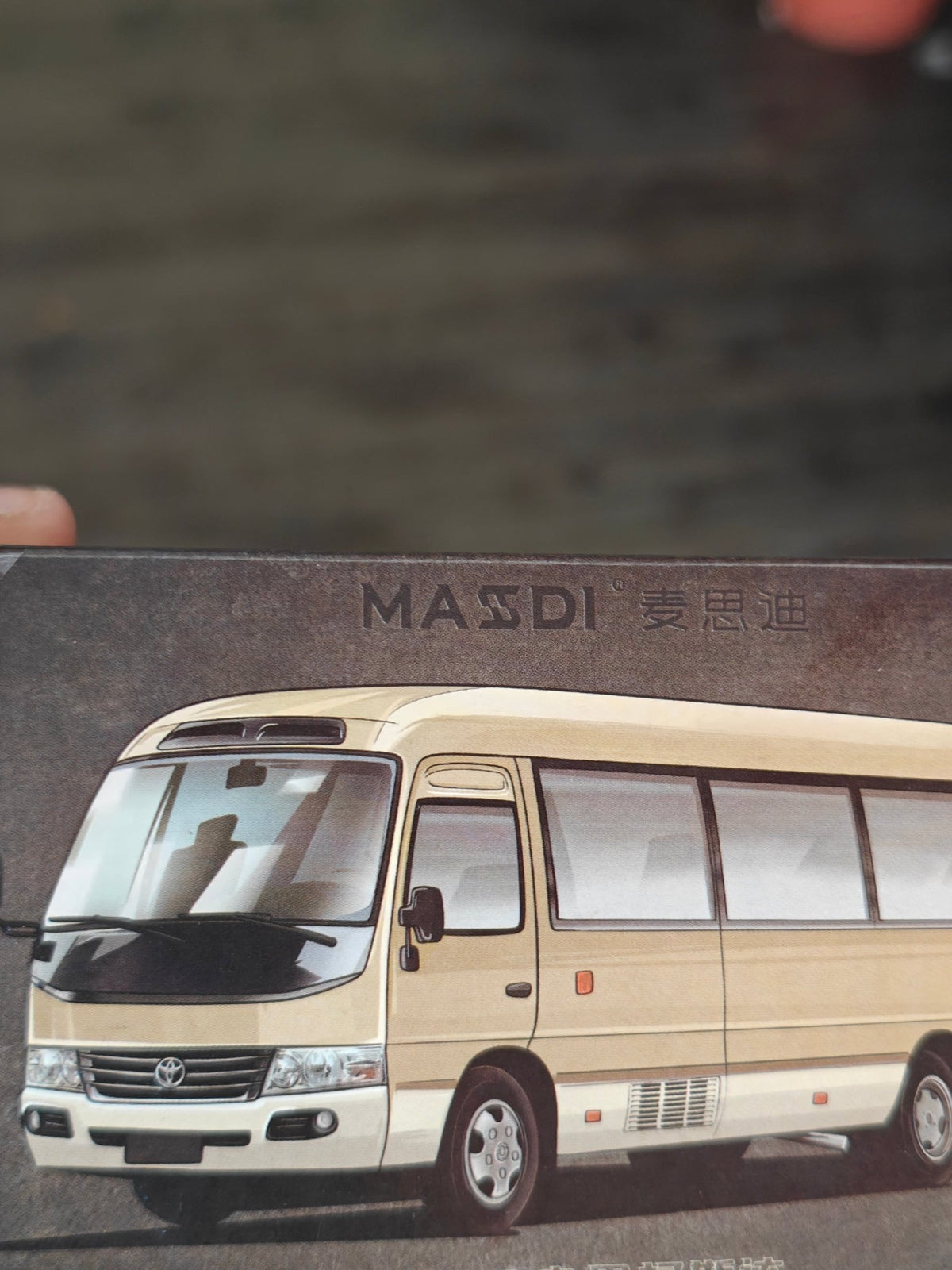 Massdi 2013 Toyota Coaster Bus - Beige (Open Box) - Kinder Logs