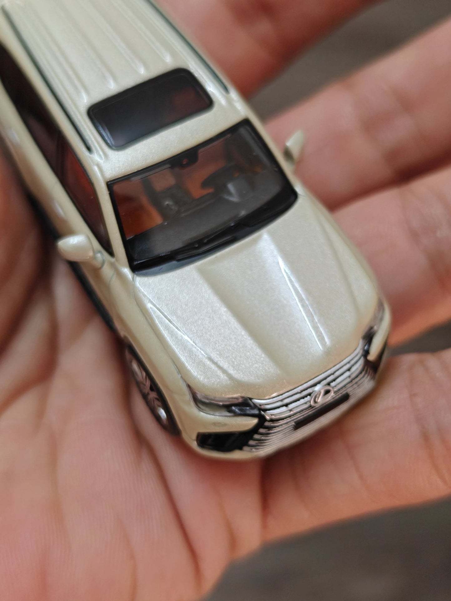 Massdi 2022 Lexus LX600 (Open Box) - Kinder Logs