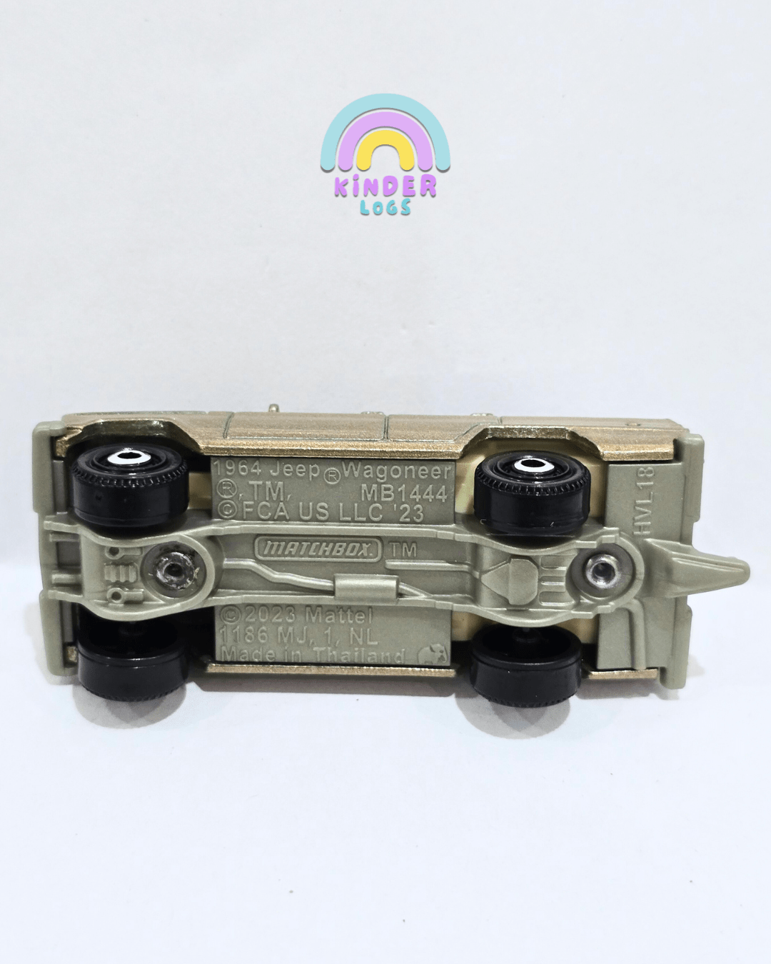 Matchbox 1964 Jeep Wagoneer - Metallic Beige (Uncarded) - Kinder Logs
