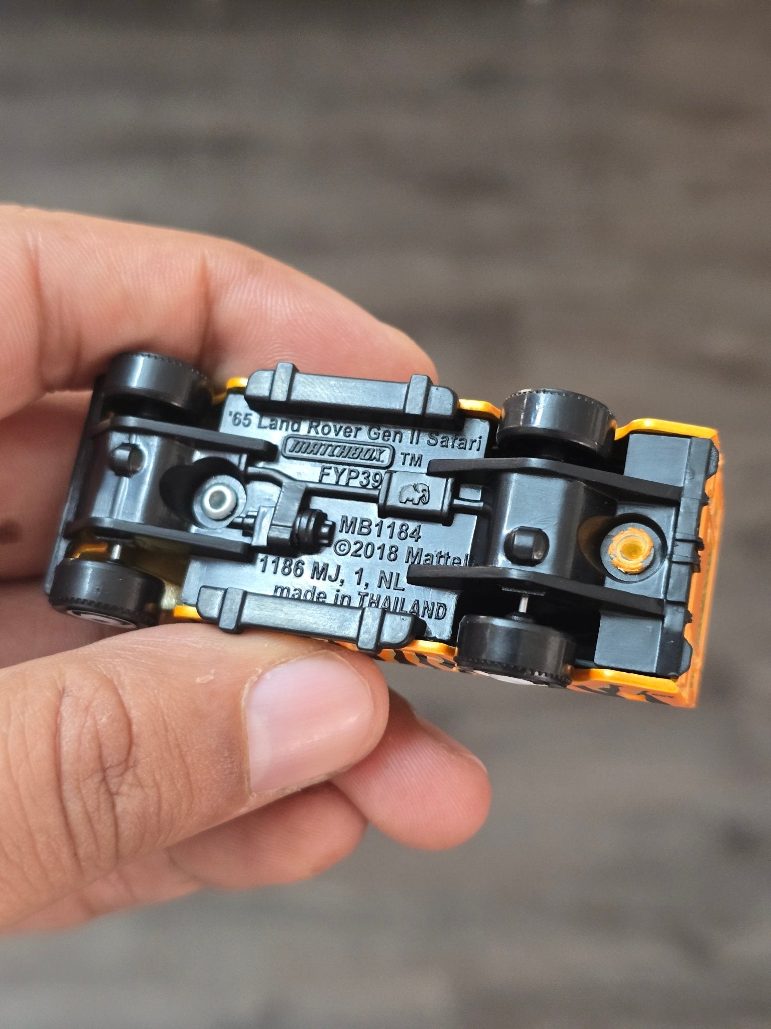 Matchbox 1966 Land Rover Gen II Safari Park (Uncarded - New) - Kinder Logs