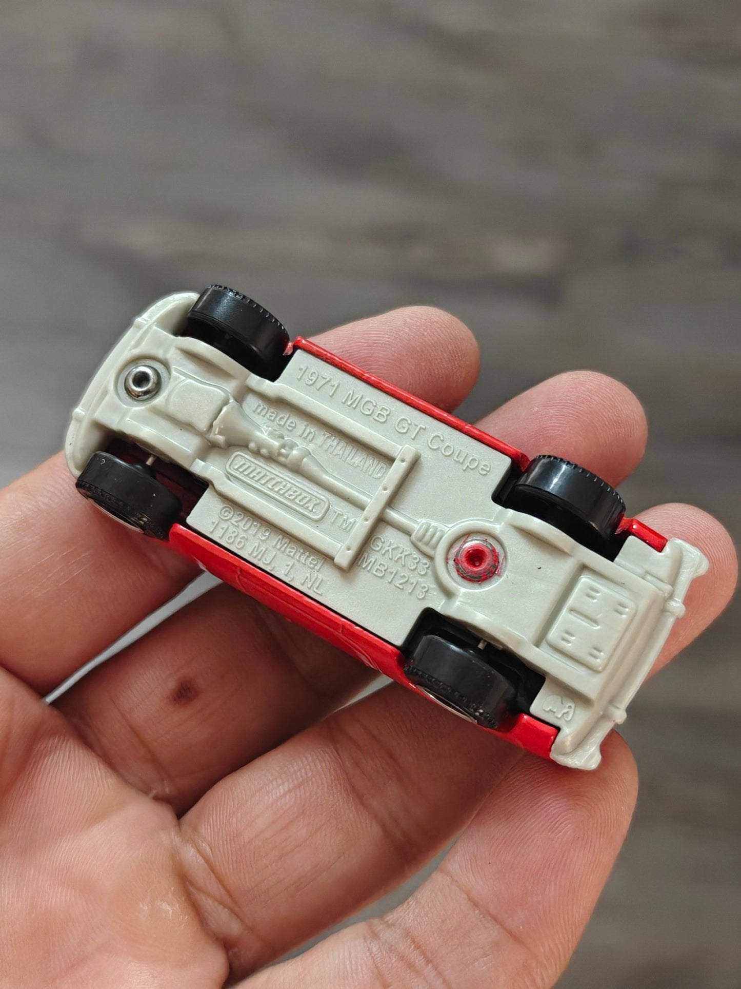 Matchbox 1971 MGB GT Coupe - Red (Uncarded - New) - Kinder Logs