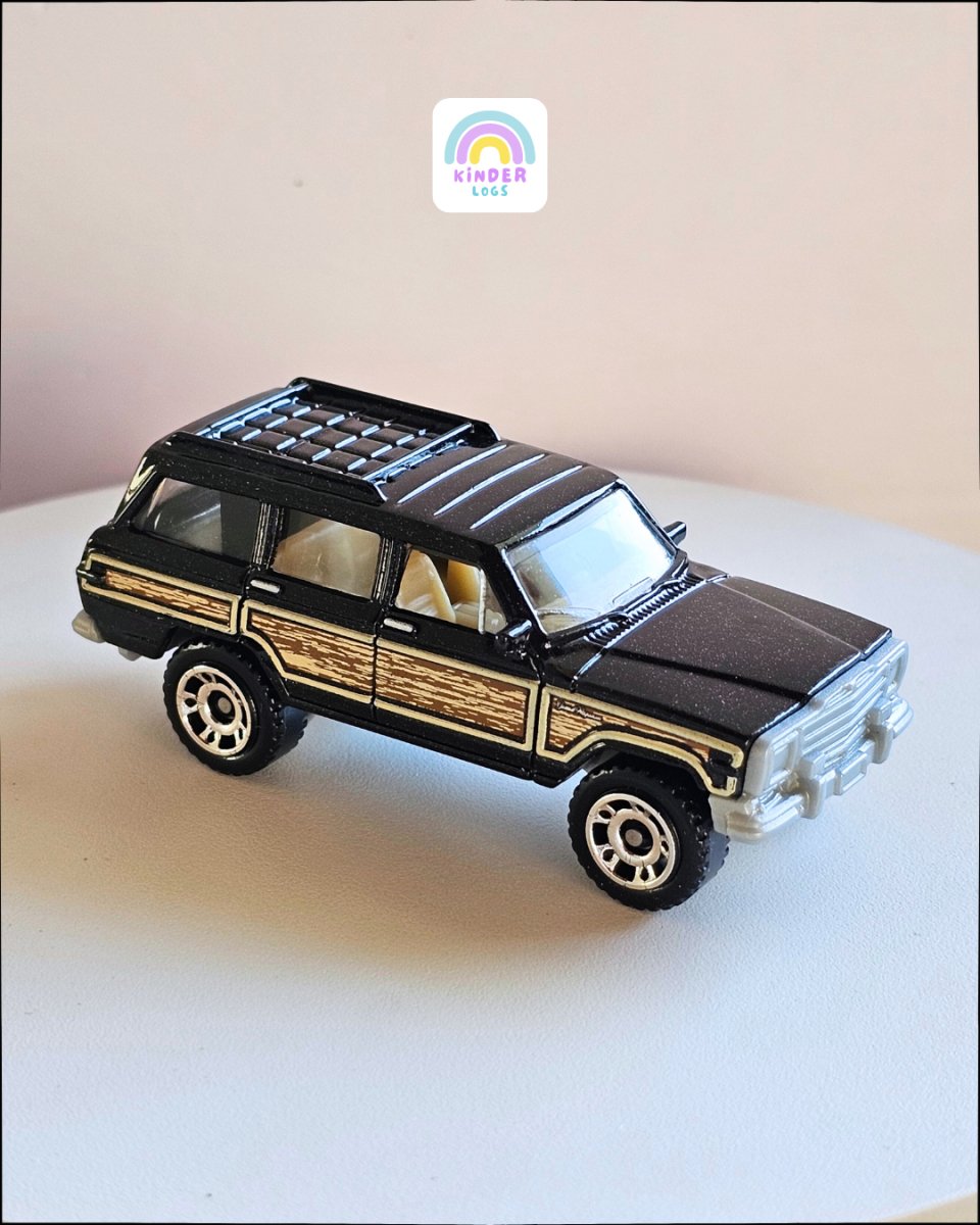 Matchbox 1989 Jeep Wagoneer - Jurassic Park (Uncarded) - Kinder Logs