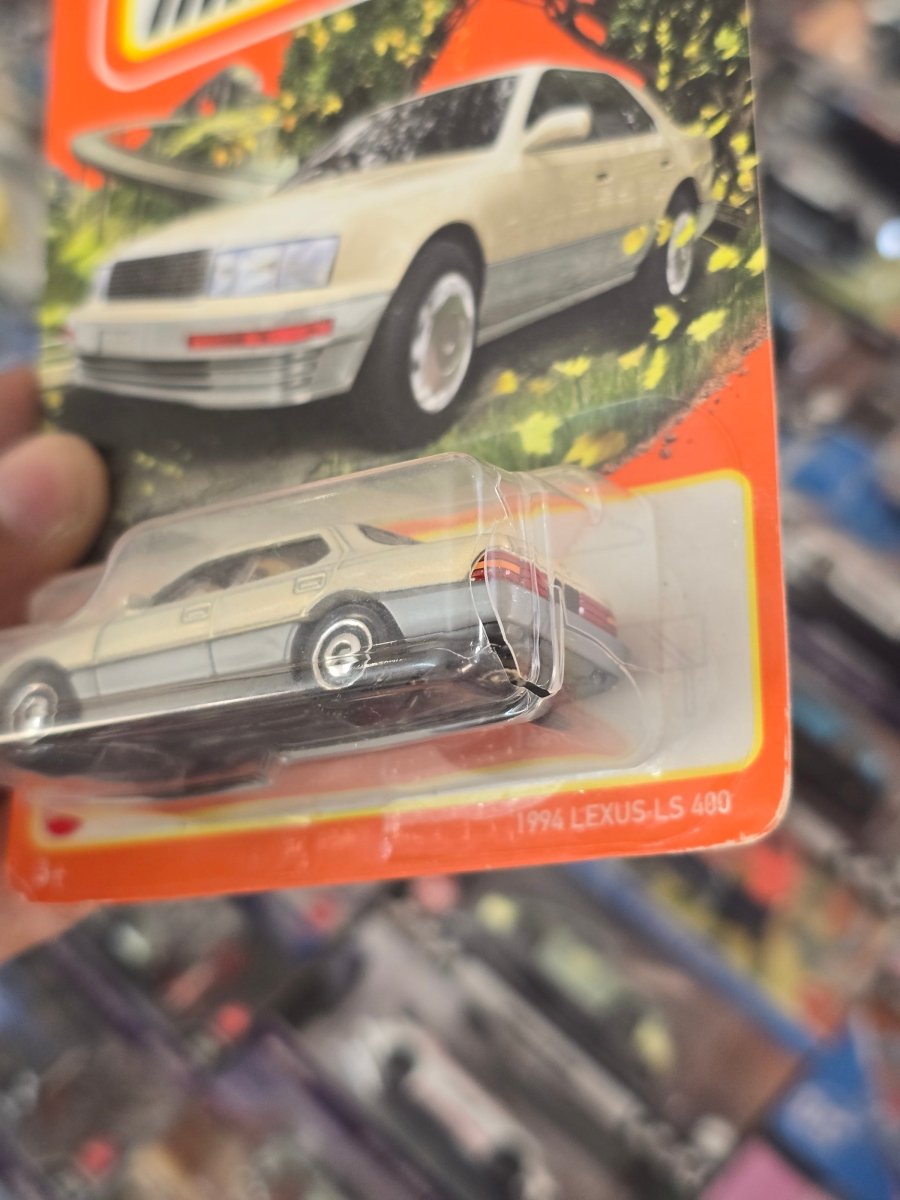 Matchbox 1994 Lexus LS400 - Beige (Cracked Blister) - Imported - Kinder Logs