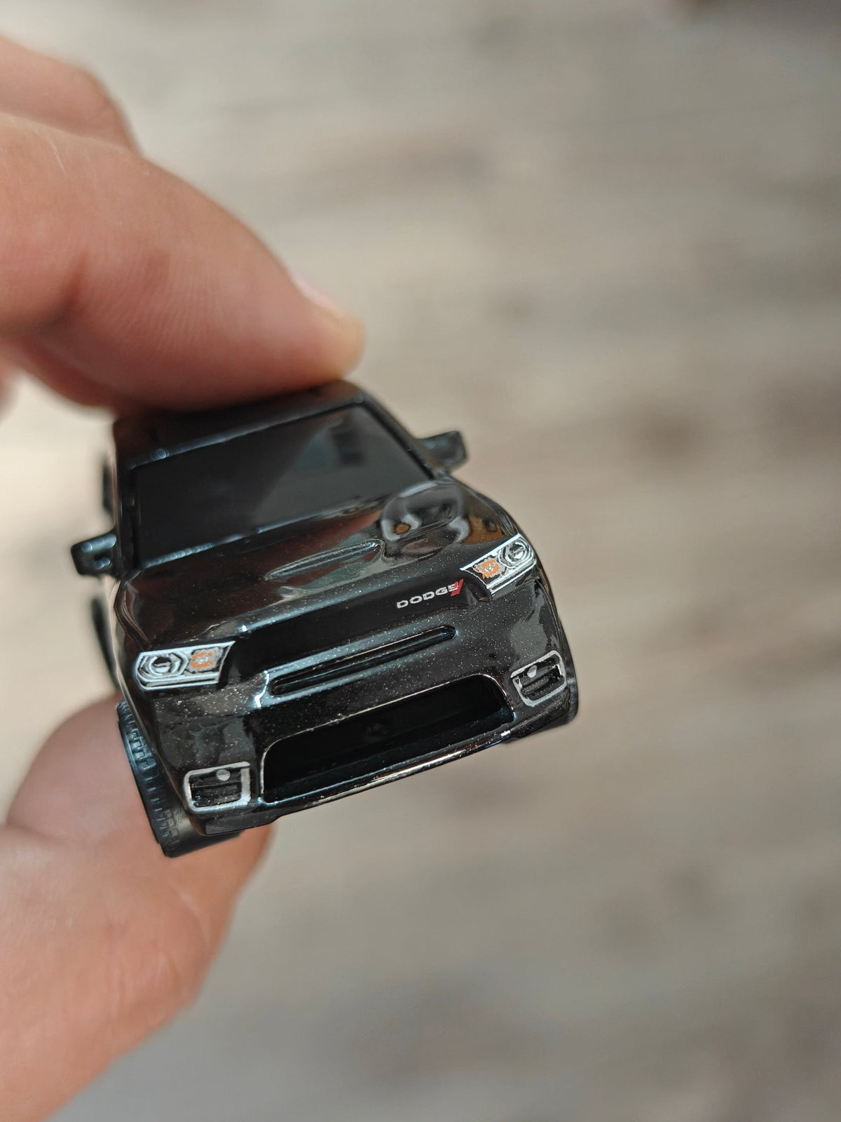 Matchbox 2018 Dodge Durango - Black (Uncarded - New) - Kinder Logs