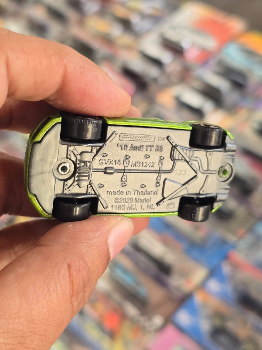 Matchbox 2019 Audi TT RS Coupe (Uncarded) - Kinder Logs