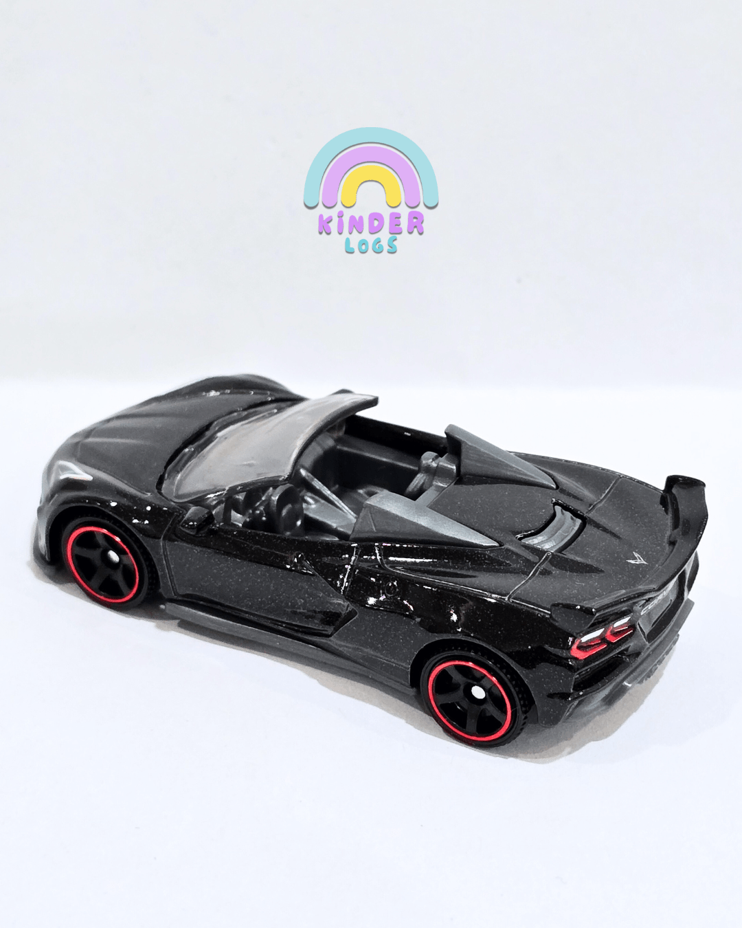 Matchbox 2023 Chevy Corvette Z06 Convertible - Black (Uncarded - New) - Kinder Logs