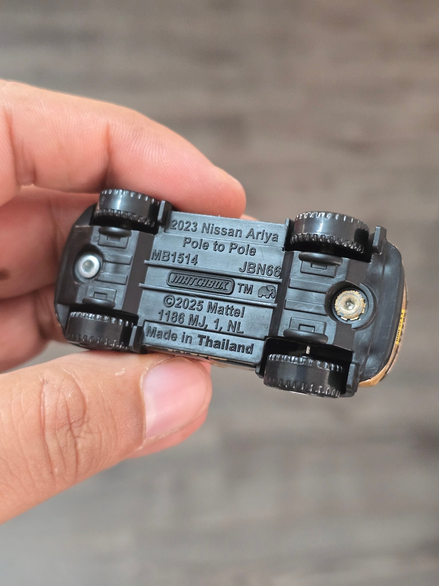 Matchbox 2023 Nissan Ariya Pole to Pole (Uncarded - New) - Kinder Logs