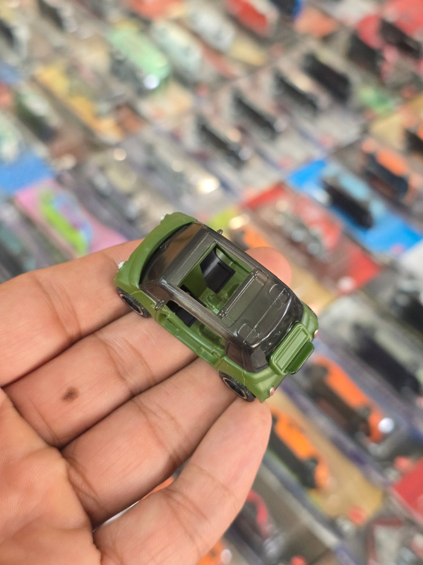 Matchbox 2024 Fiat 500 Topolino - Green (Uncarded) - Kinder Logs