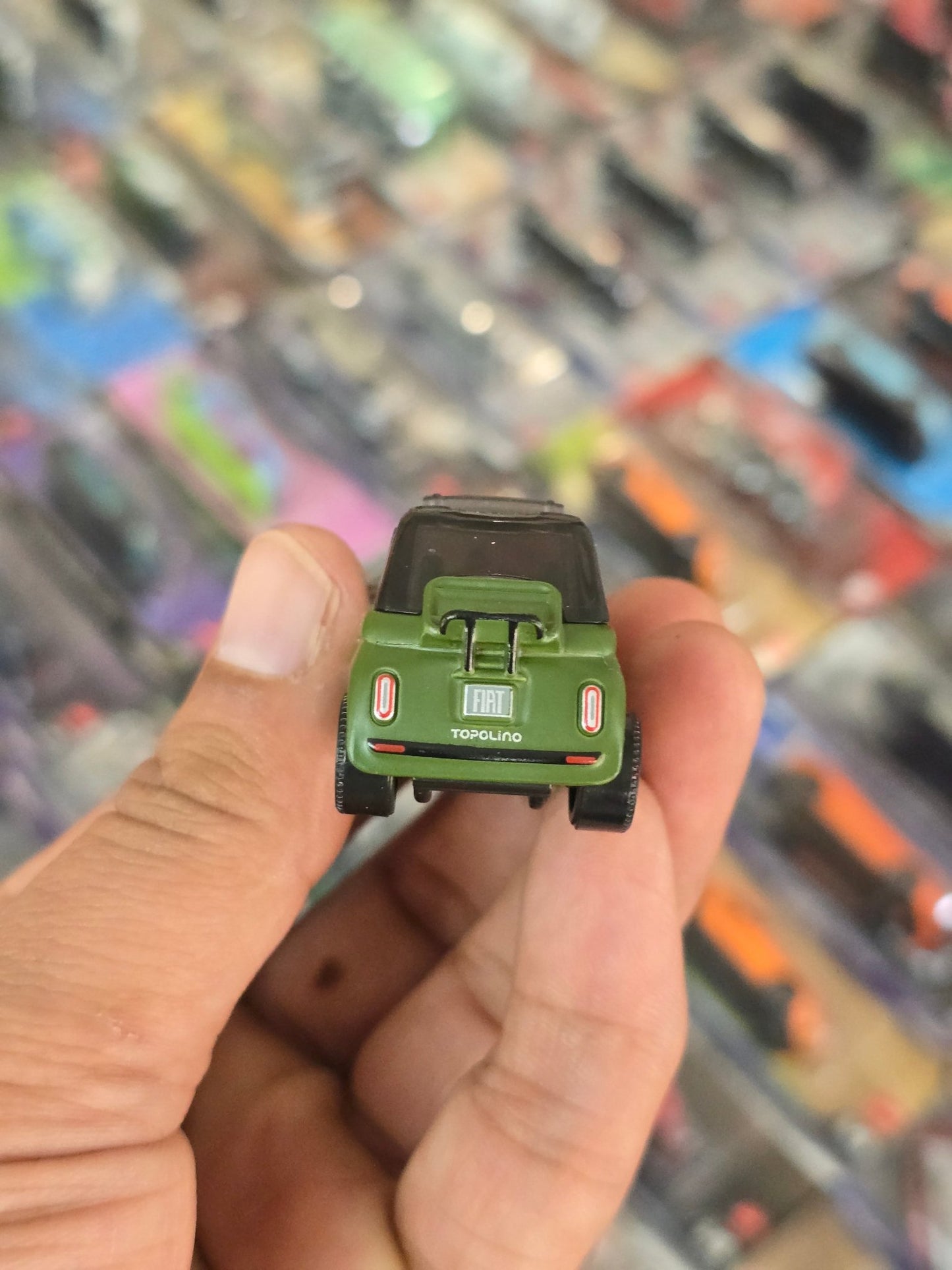 Matchbox 2024 Fiat 500 Topolino - Green (Uncarded) - Kinder Logs