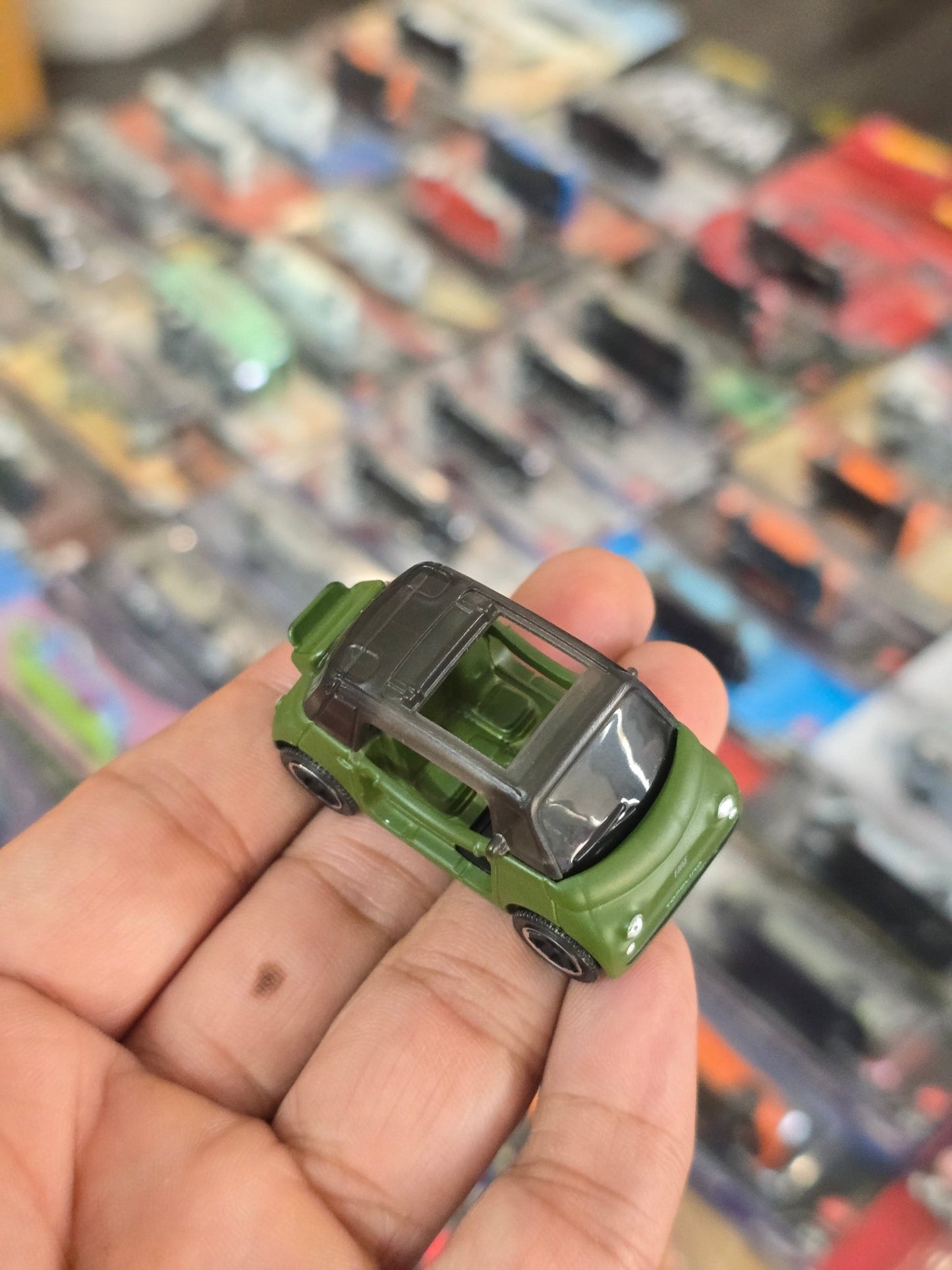 Matchbox 2024 Fiat 500 Topolino - Green (Uncarded) - Kinder Logs