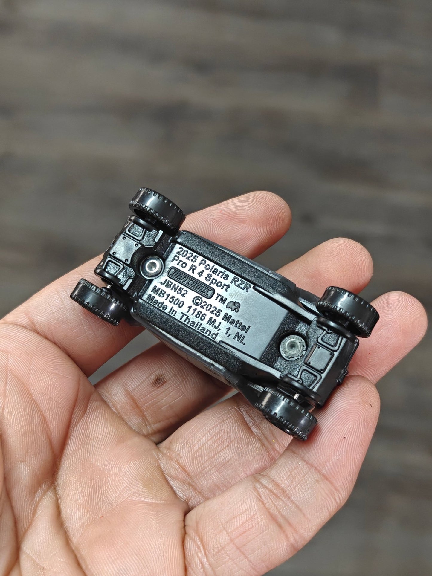 Matchbox 2025 Polaris RZR PRO R 4 Sport - Grey (Uncarded - New) - Kinder Logs