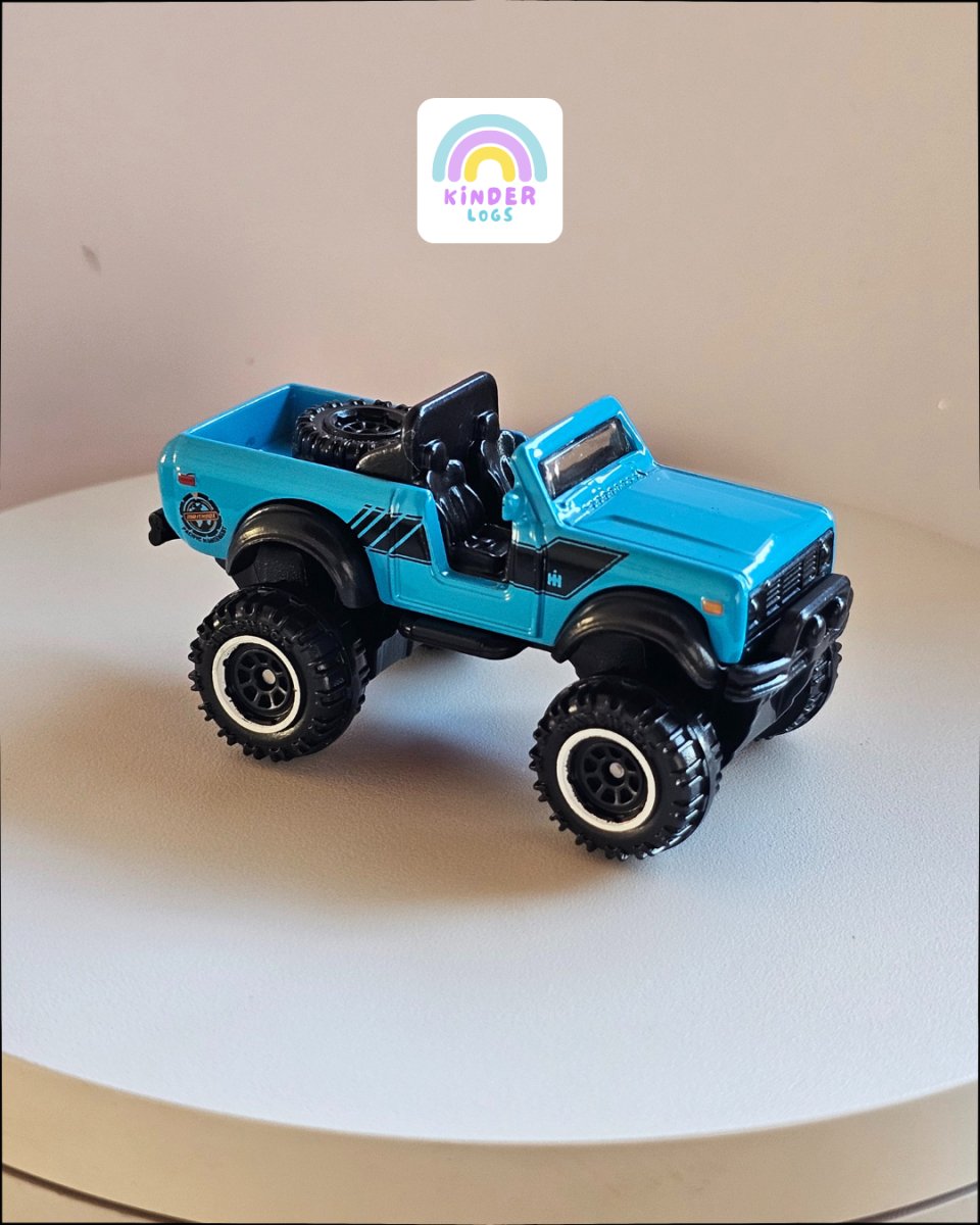 Matchbox International Scout 4x4 (Uncarded) - Kinder Logs
