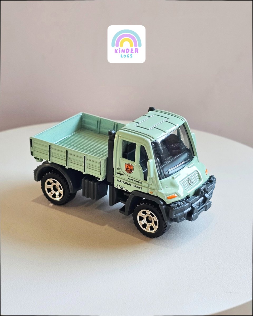 Matchbox Mercedes - Benz UMIMOG U300 (Uncarded) - Kinder Logs