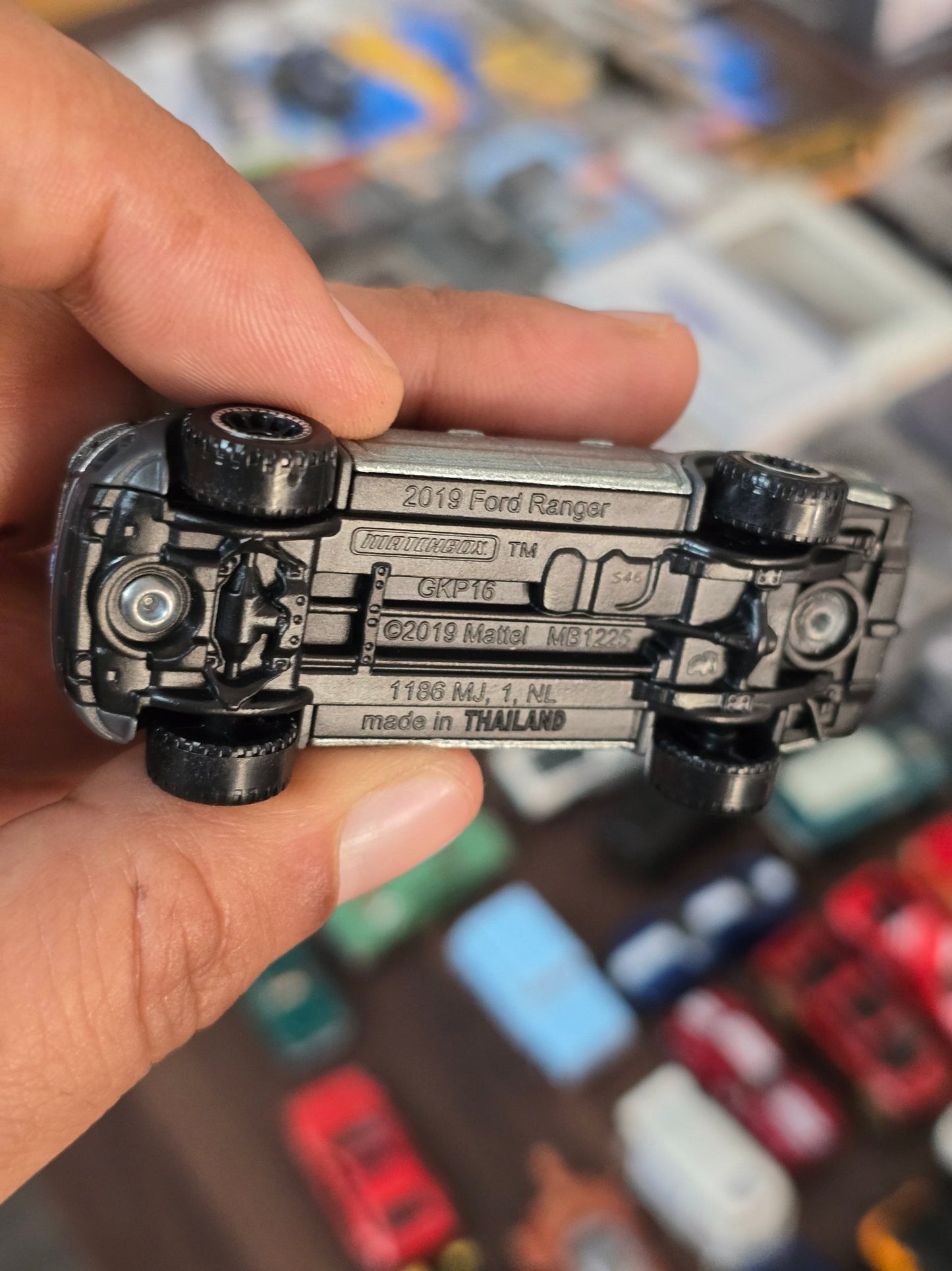 Matchbox Moving Parts 2019 Ford Ranger - Silver (Uncarded - New) - Kinder Logs