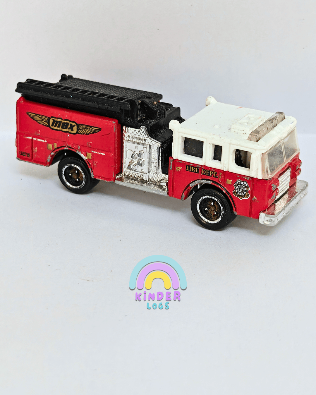 Matchbox Pierce Dash Fire Truck - Rare (Pre - Owned Car) - Kinder Logs