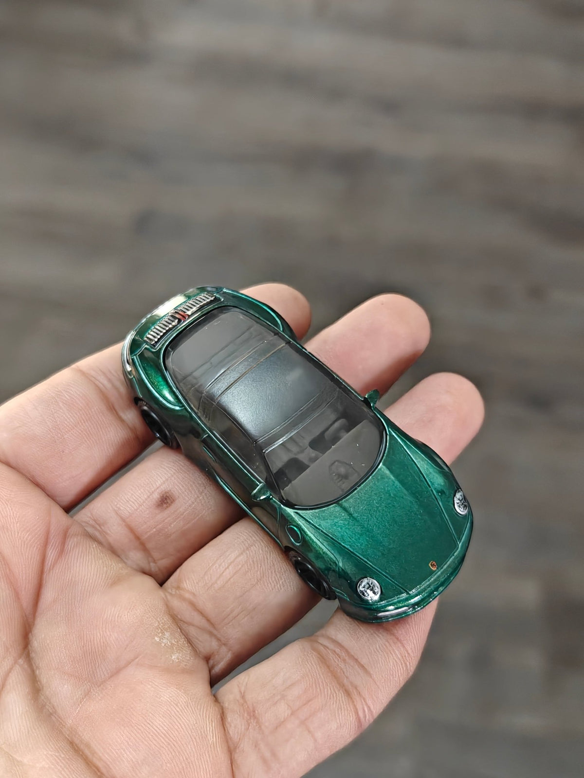Matchbox Porsche 911 Targa - Green (Uncarded - New) - Kinder Logs