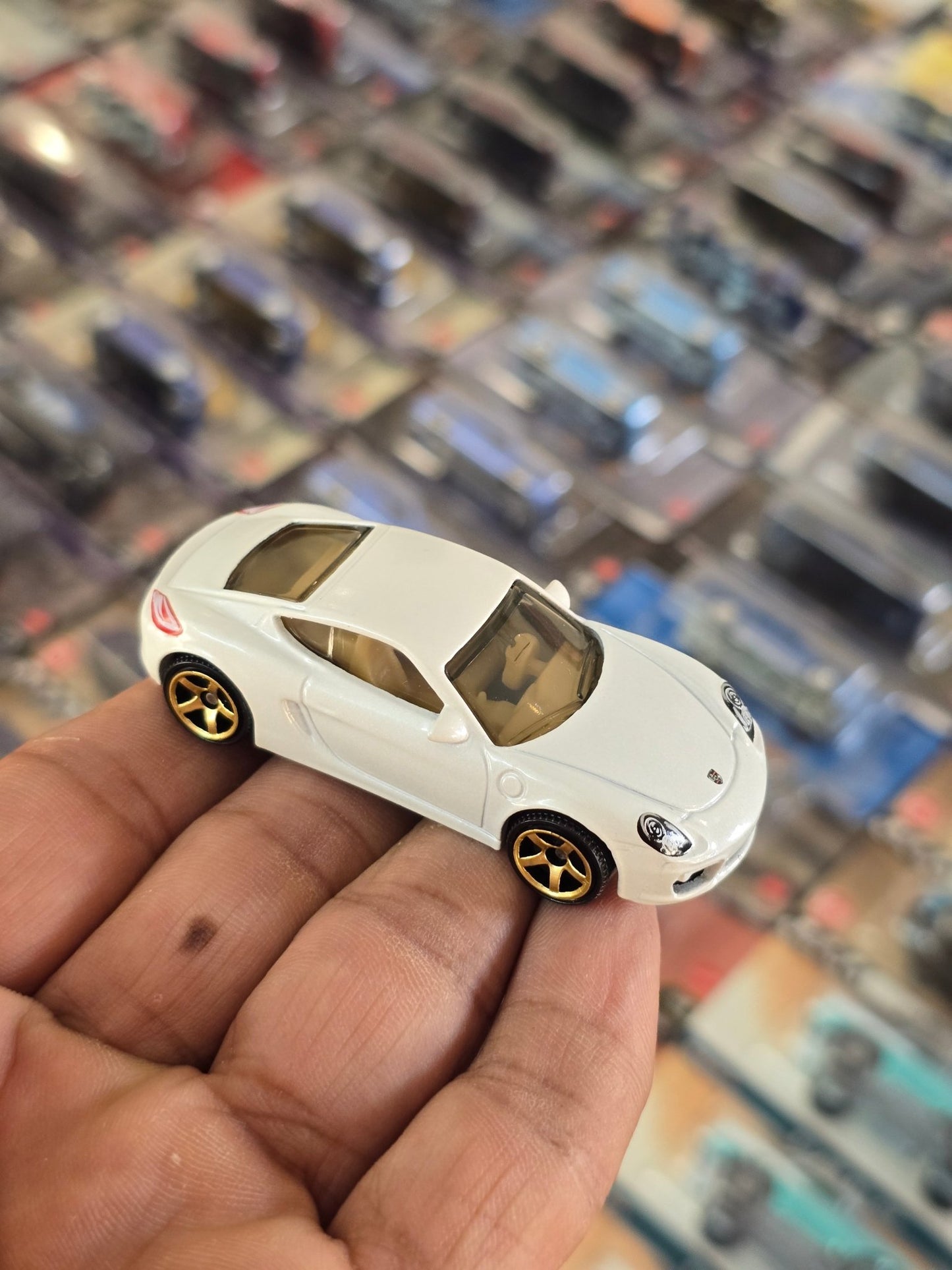 Matchbox Porsche Cayman (Uncarded) - Kinder Logs