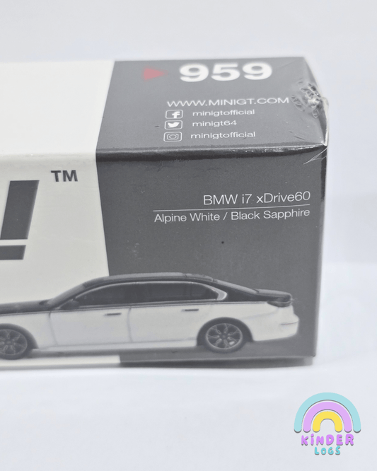 Mini GT BMW i7 xDrive60 - Alpine White + Black Sapphire - Kinder Logs