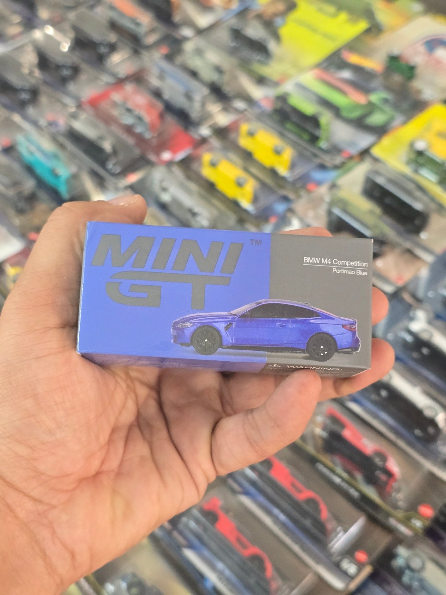 Mini GT BMW M4 Competition - Portimao Blue (Open Box) - Kinder Logs