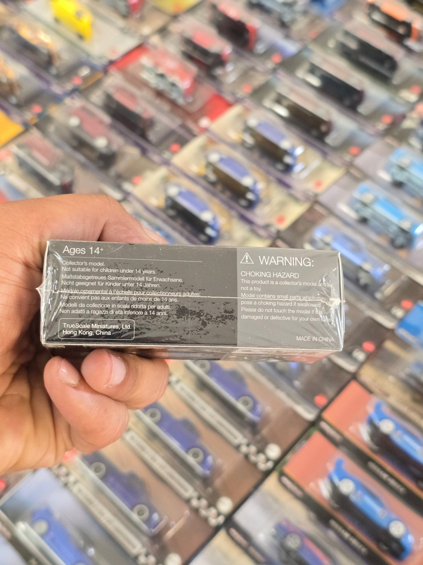 Mini GT Bugatti Chiron Super Sport 300+ (Matte Black) - Sealed Box - Kinder Logs