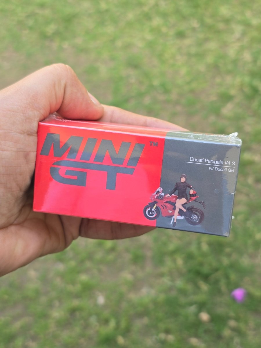 Mini GT Ducati Panigale V4 S With Ducati Girl - Sealed Box - Kinder Logs