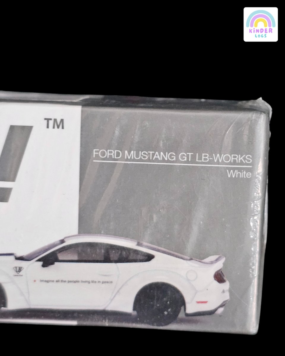 Mini GT Ford Mustang GT LB - Works - White (Liberty Walk) - Kinder Logs