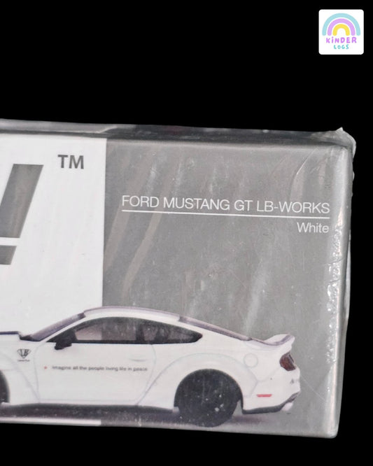 Mini GT Ford Mustang GT LB - Works - White (Liberty Walk) - Kinder Logs