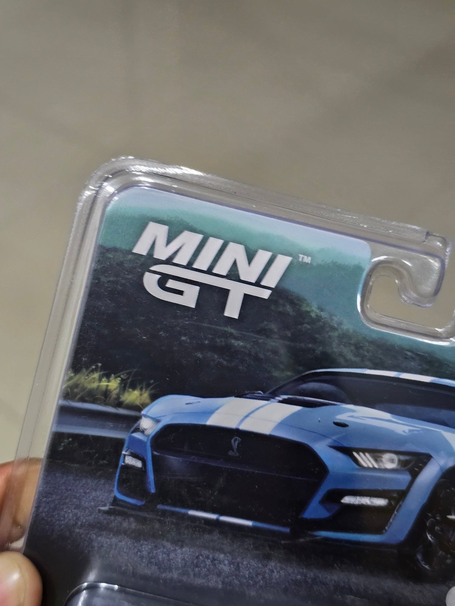 Mini GT Ford Mustang Shelby GT500 - Heritage Edition - Mijo Exclusives - Kinder Logs