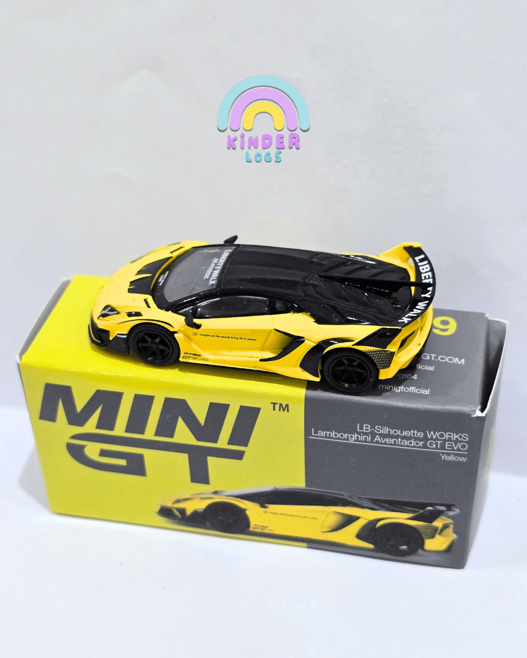 Mini GT Lamborghini Aventador GT EVO LB - Silhouette Works - Yellow (Open Box) - Kinder Logs