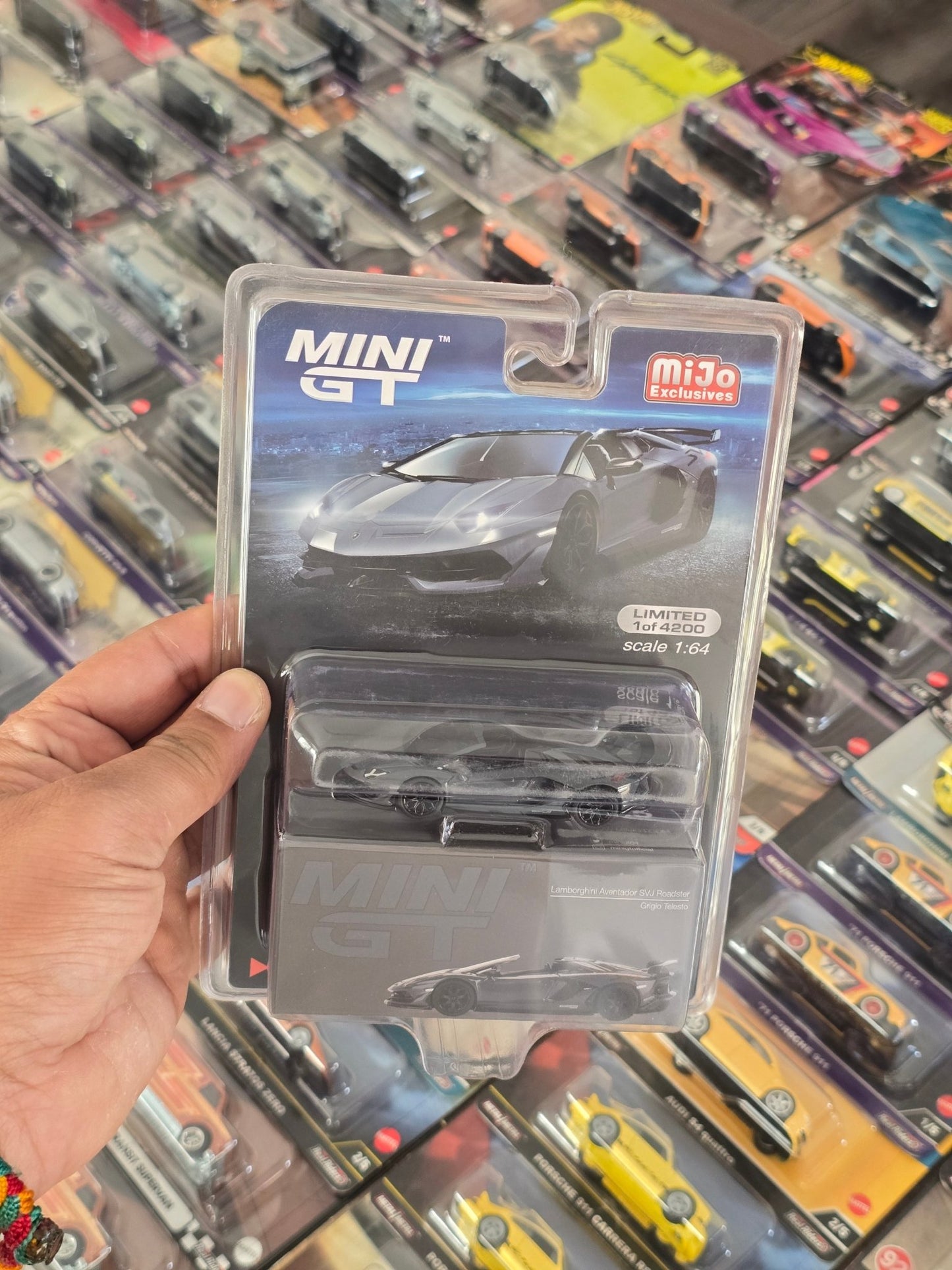 Mini GT Lamborghini Aventador SVJ Roadster - Grigio Telesto - Mijo Exclusives - Kinder Logs