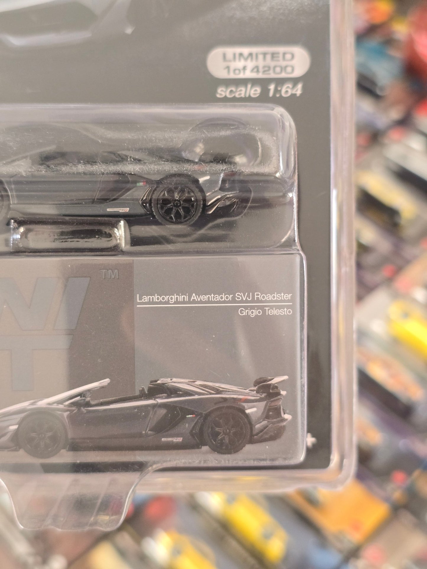 Mini GT Lamborghini Aventador SVJ Roadster - Grigio Telesto - Mijo Exclusives - Kinder Logs