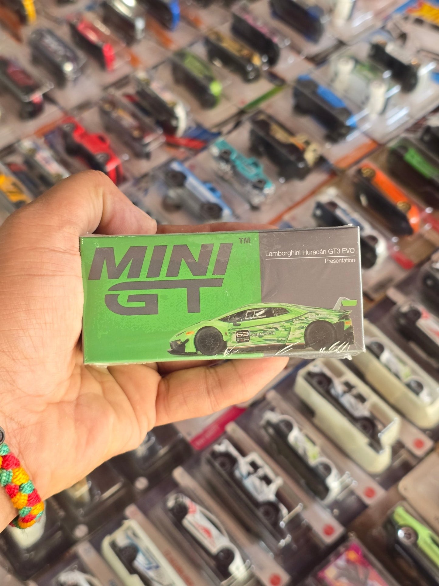 Mini GT Lamborghini Huracan GT3 EVO Presentation - Green (Sealed Box) - Kinder Logs