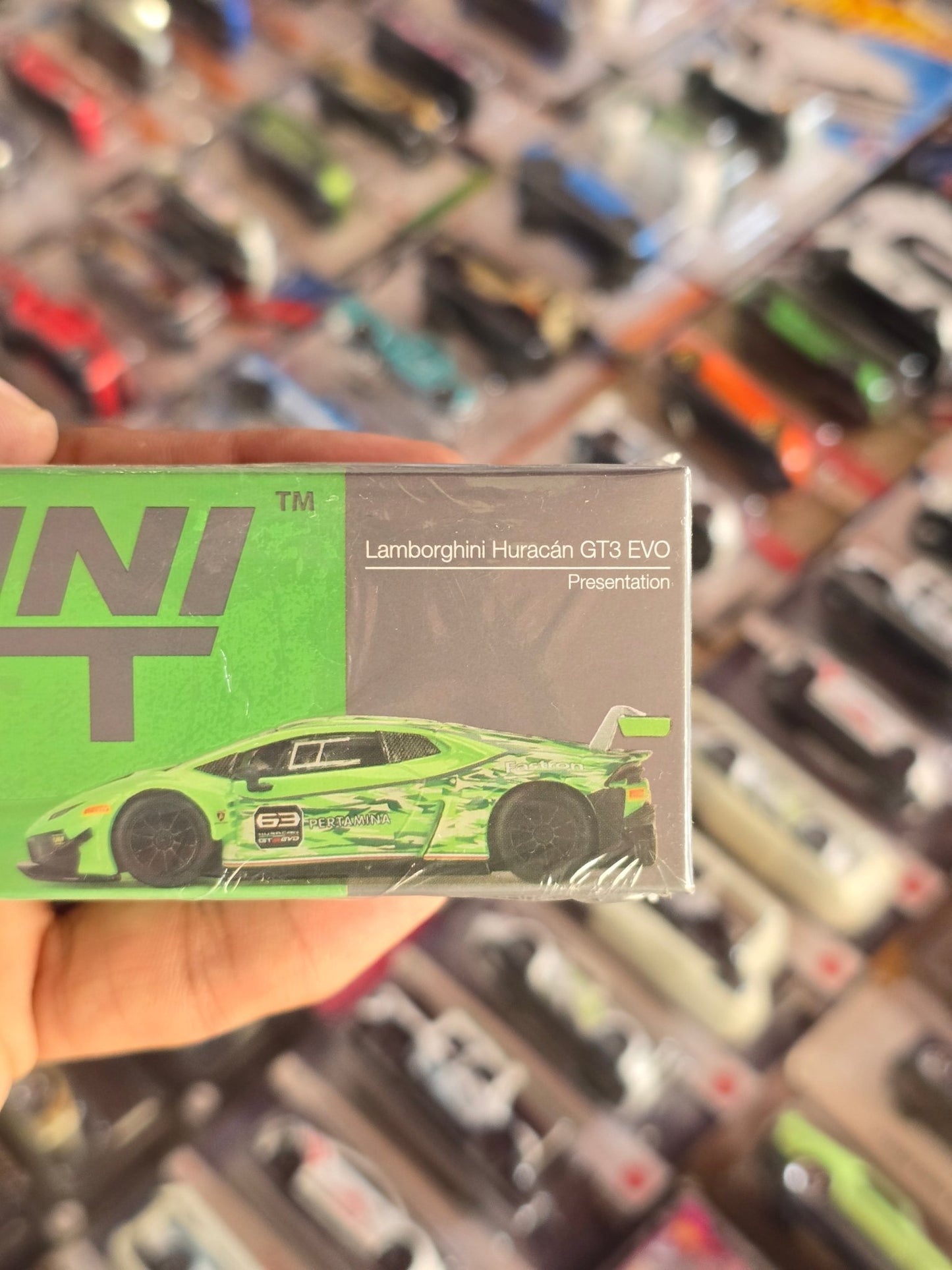 Mini GT Lamborghini Huracan GT3 EVO Presentation - Green (Sealed Box) - Kinder Logs