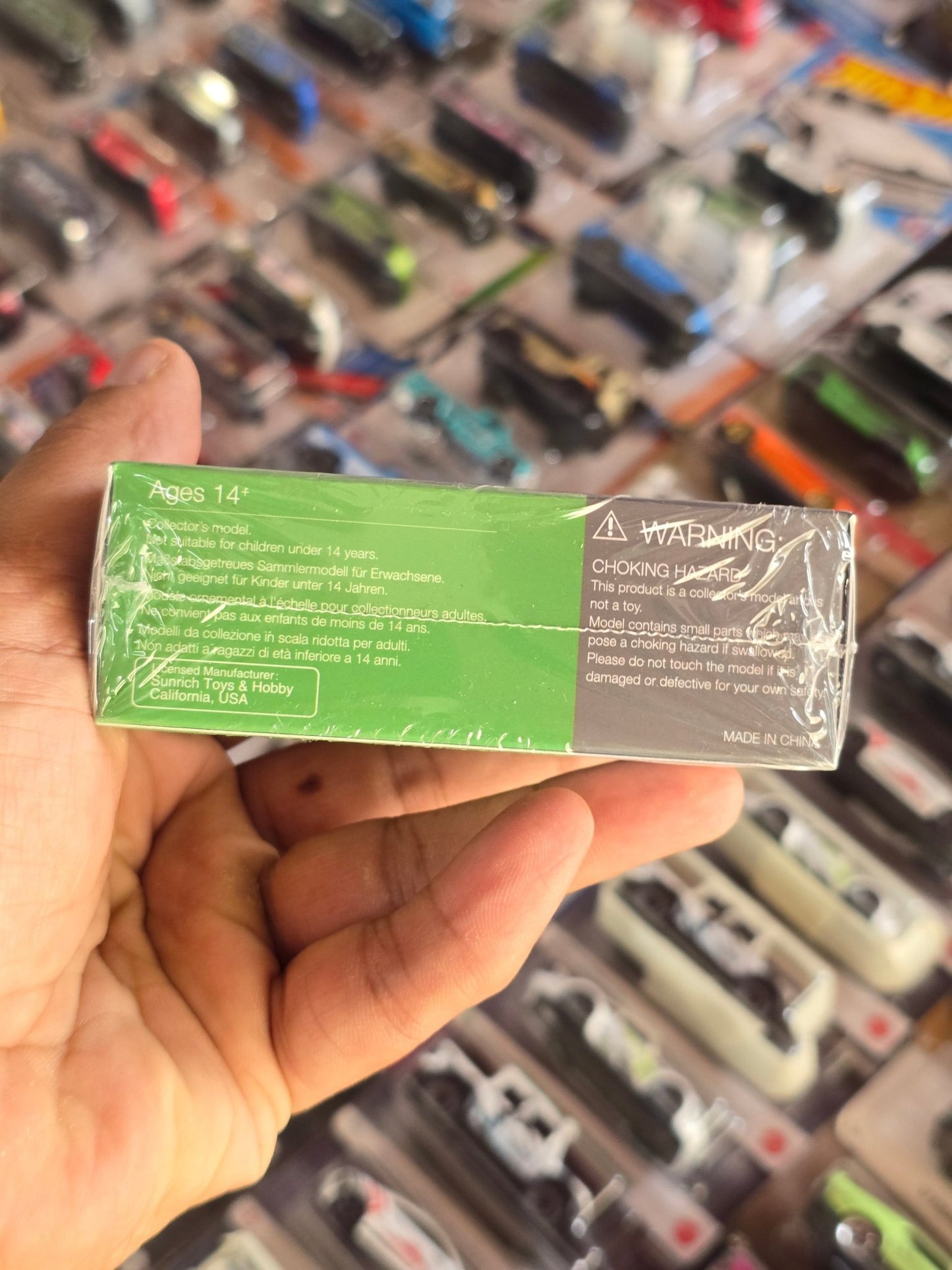 Mini GT Lamborghini Huracan GT3 EVO Presentation - Green (Sealed Box) - Kinder Logs