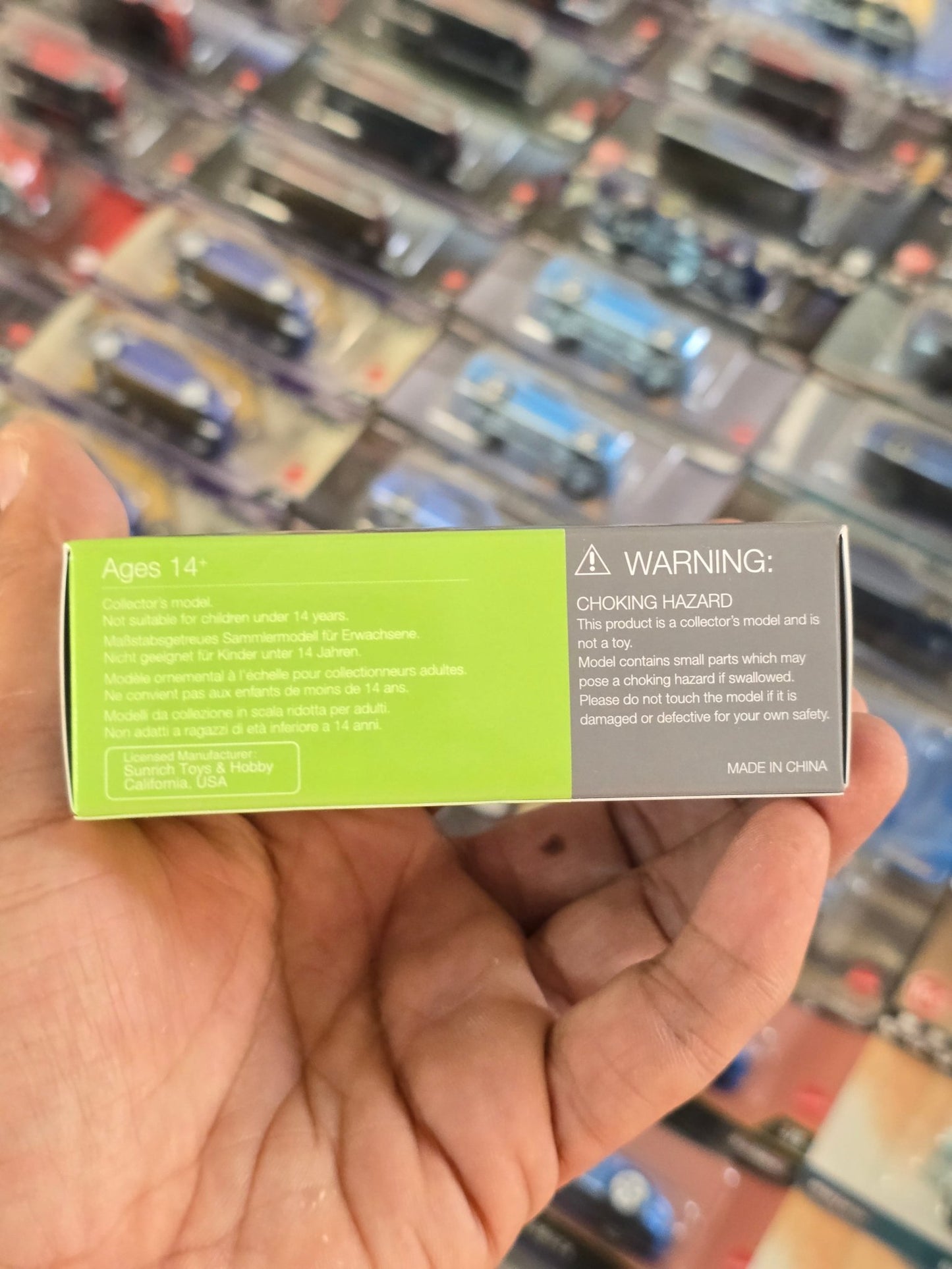 Mini GT Lamborghini Huracan STO - Verde Citrea (Open Box) - Kinder Logs