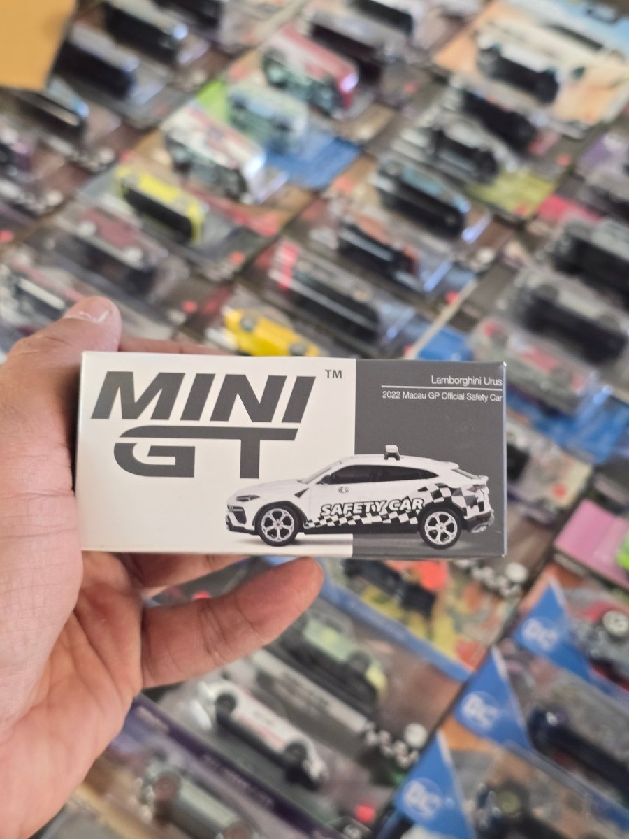 Mini GT Lamborghini Urus 2022 Macau GP Official Safety Car (Open Box) - Kinder Logs