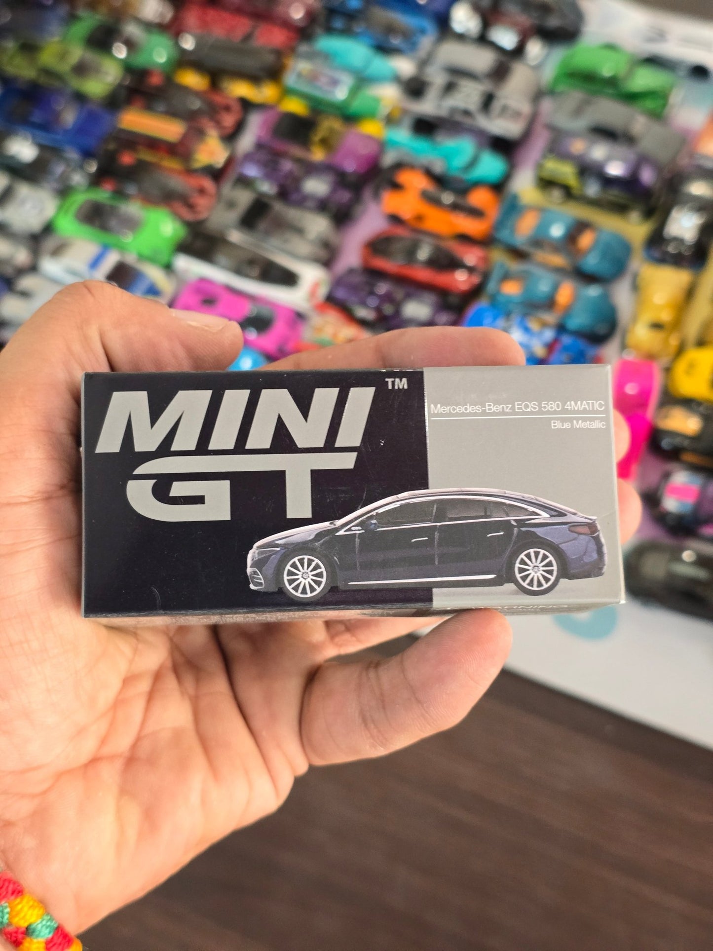 Mini GT Mercedes - Benz EQS 580 4MATIC (Open Box) - Kinder Logs