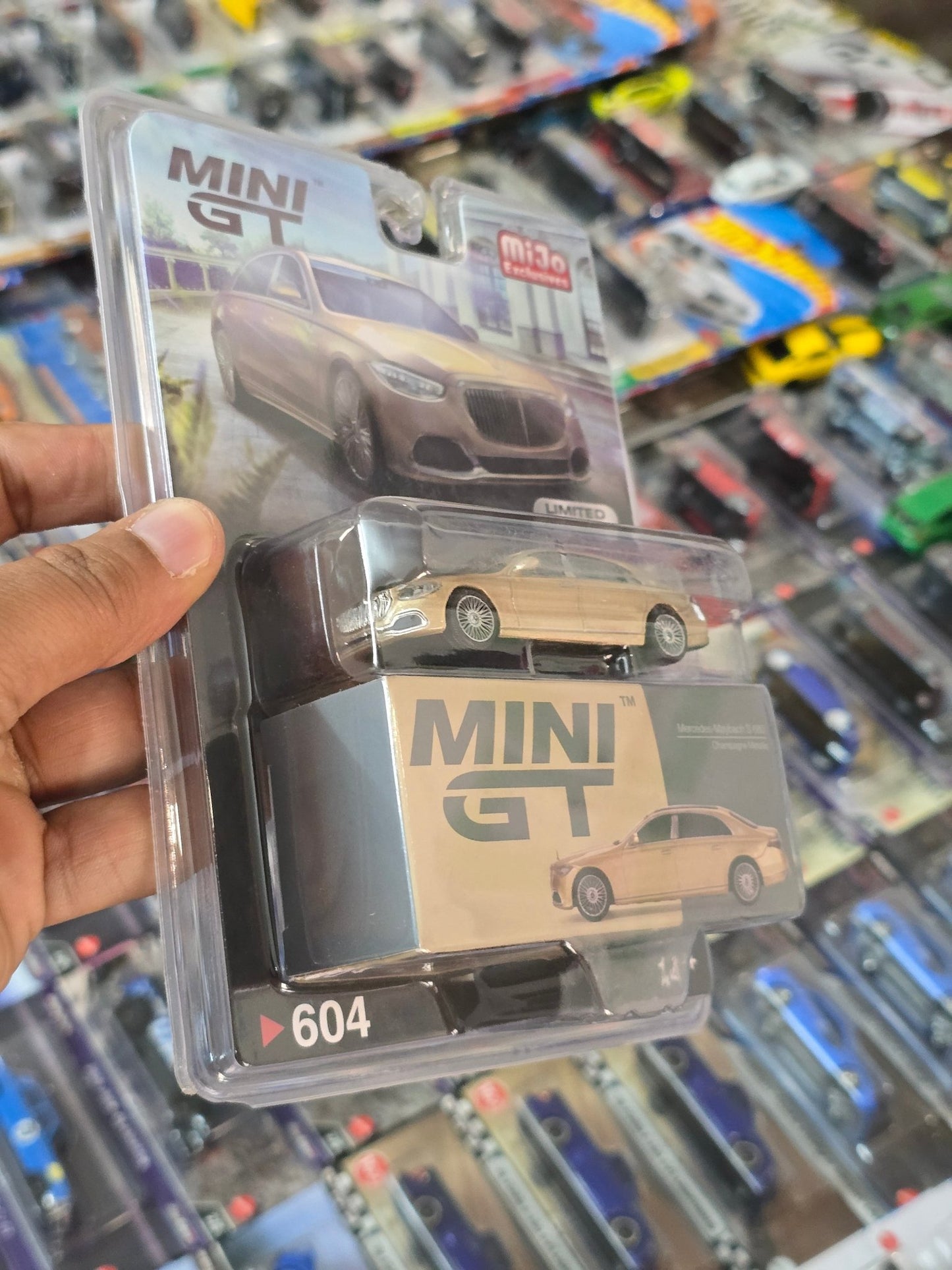 Mini GT Mercedes - Maybach S680 - Limited Edition Mijo Exclusives - Kinder Logs