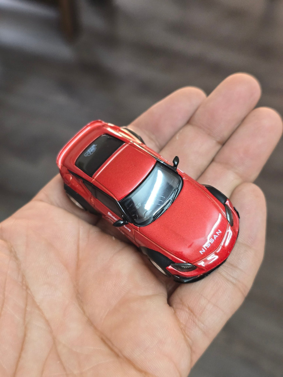 Mini GT Nissan Z Pandem - Passion Red (Open Box) - Kinder Logs