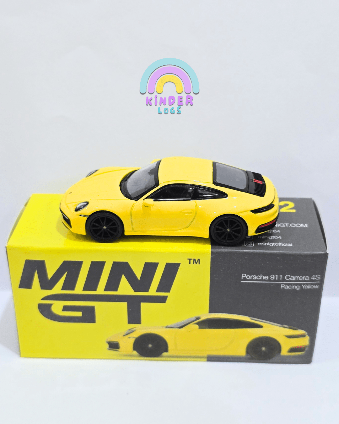 Mini GT Porsche 911 Carrera 4S - Racing Yellow (Open Box) - Kinder Logs