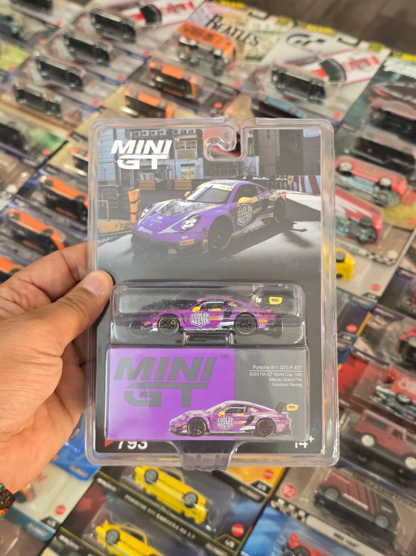 Mini GT Porsche 911 GT3 R 27 - 2023 FIA GT World Cup - Kinder Logs