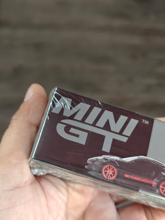 Mini GT Porsche 911 GT3 RS - Black With Pyro Red (Sealed Box) - Kinder Logs