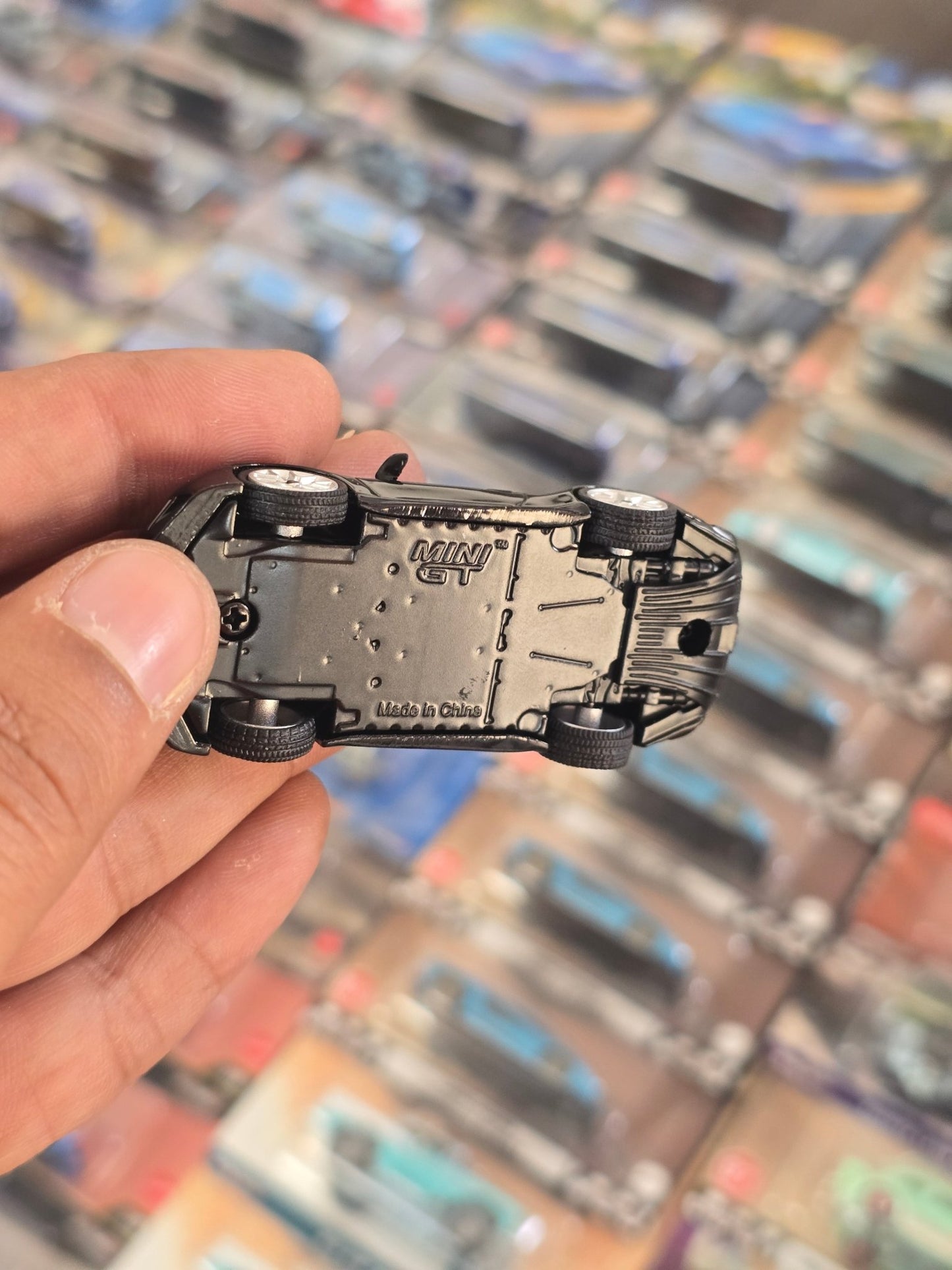 Mini GT Porsche 911 GT3 Touring (Open Box) - Kinder Logs