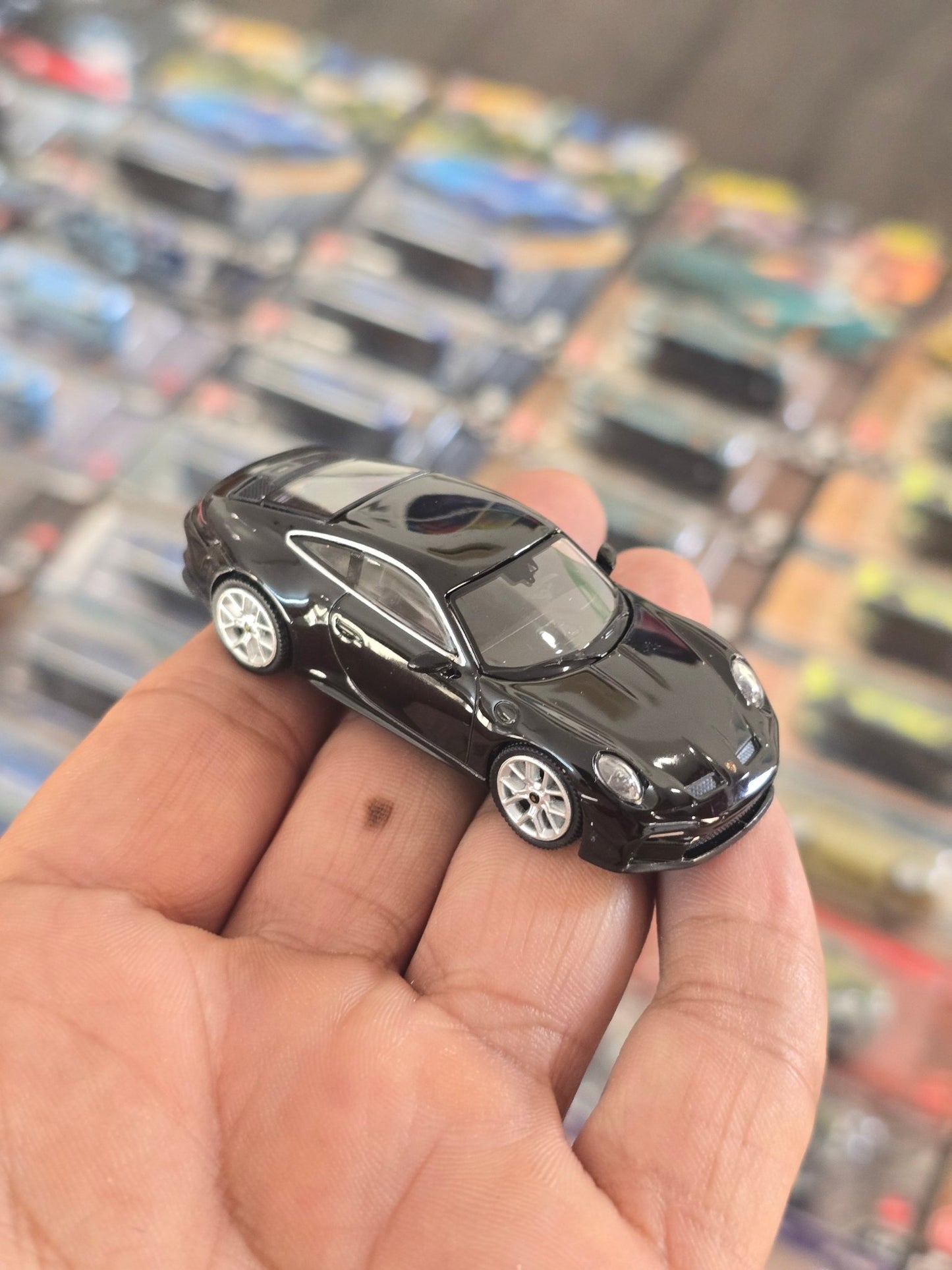 Mini GT Porsche 911 GT3 Touring (Open Box) - Kinder Logs