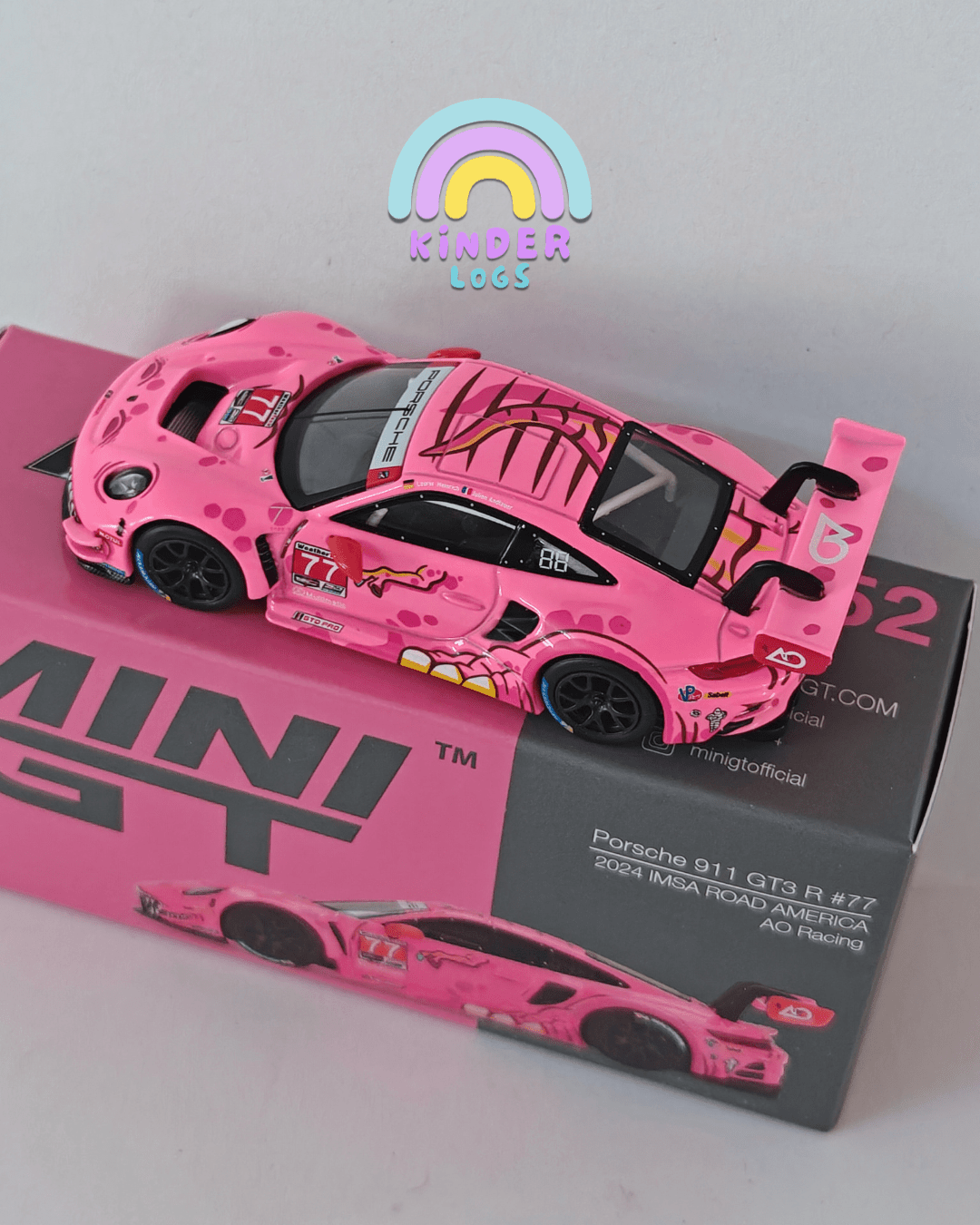 Mini GT Roxy Porsche 911 GT3 R 77 - Pink (Open Box) - Kinder Logs