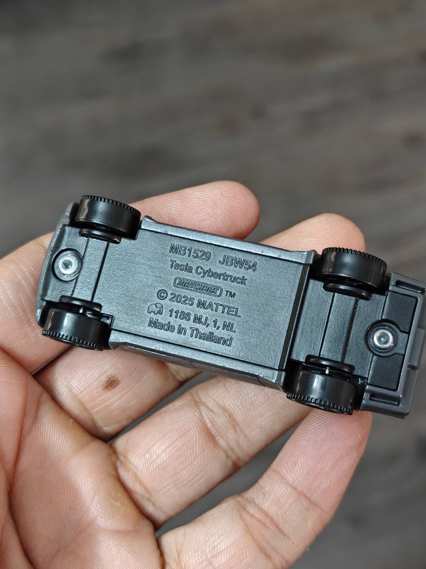 Moving Parts Matchbox Tesla Cybertruck (Uncarded - New) - Kinder Logs