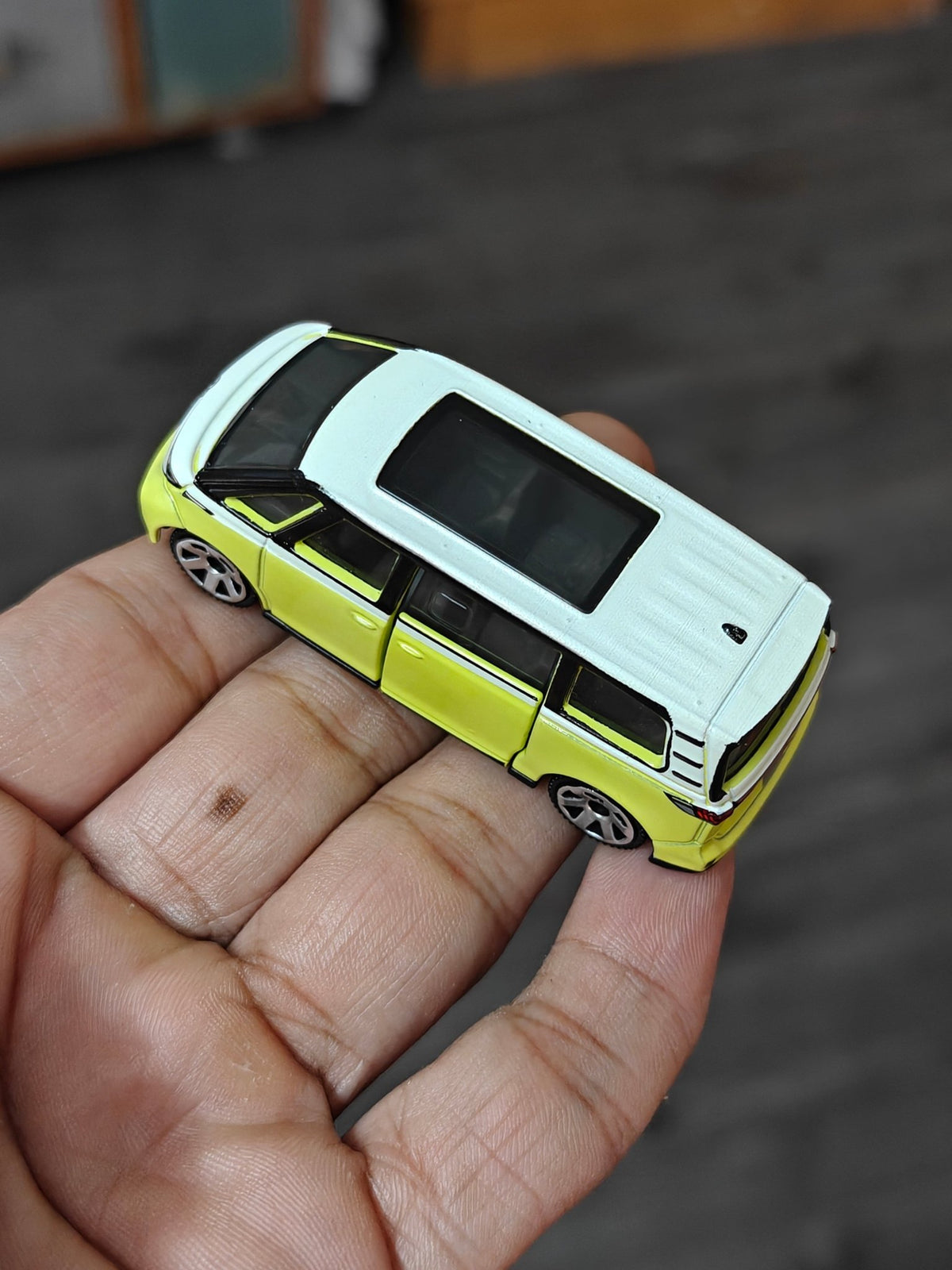Moving Parts Matchbox Volkswagen ID Buzz (Uncarded - New) - Kinder Logs